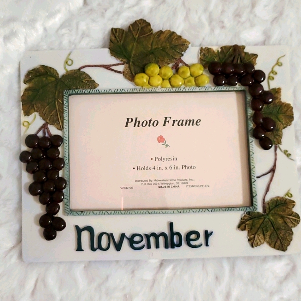NOVEMBER Month Picture frame 4x6 raised graphics  Birthday NIP